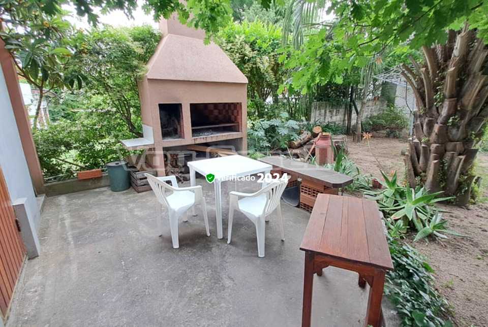 Alquilo Departamento Alta Mora en Villa Gesell zona Centro Comercial a 650 Mts de la Playa