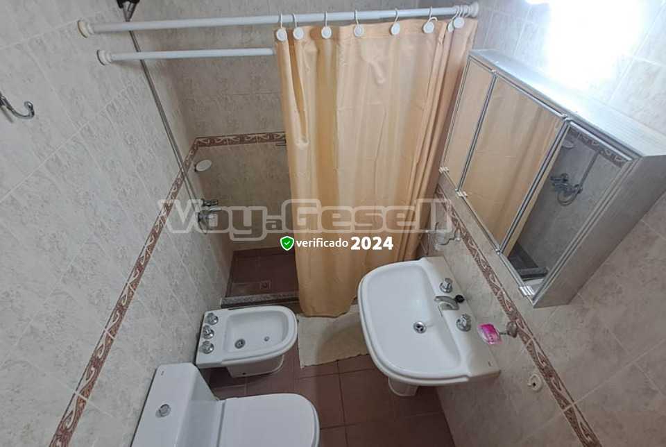 Alquilo Duplex Altos del Mar triplex en Villa Gesell zona Barrio Norte a 120 Mts de la Playa