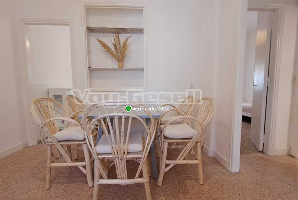 Alquilo Departamento Vientos de Mar en Villa Gesell zona Centro Comercial a 20 Mts de la Playa 