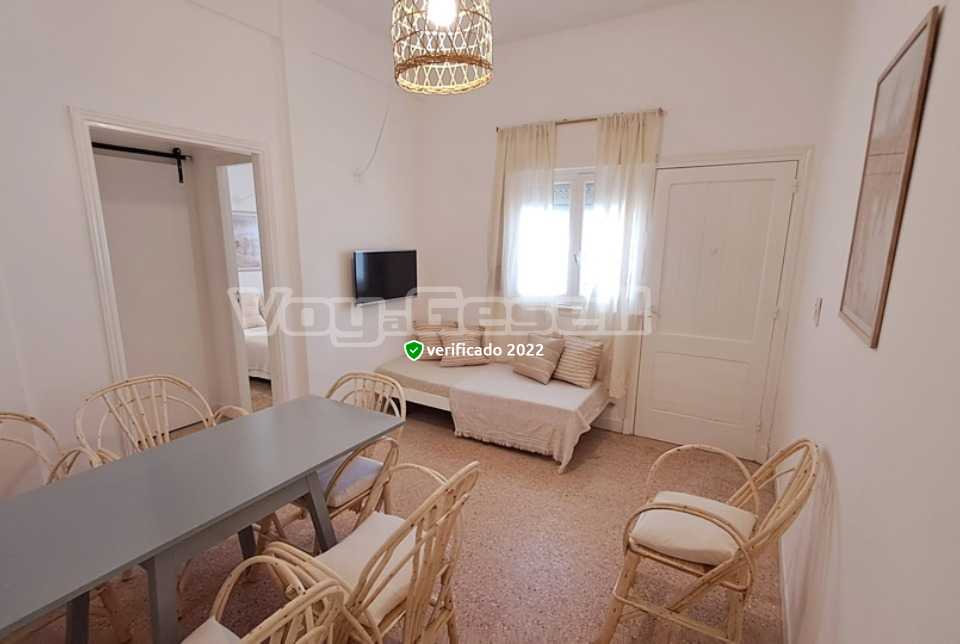 Alquilo Departamento Vientos de Mar en Villa Gesell zona Centro Comercial a 20 Mts de la Playa 