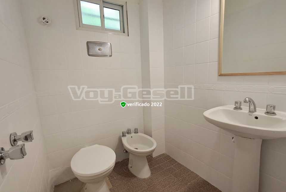 Alquilo Departamento Vientos de Mar en Villa Gesell zona Centro Comercial a 20 Mts de la Playa