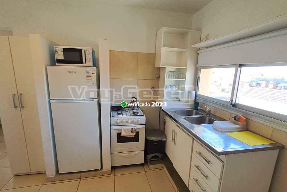 Alquilo Departamento Amewil 5 en Villa Gesell zona Centro Comercial a 50 Mts de la Playa 