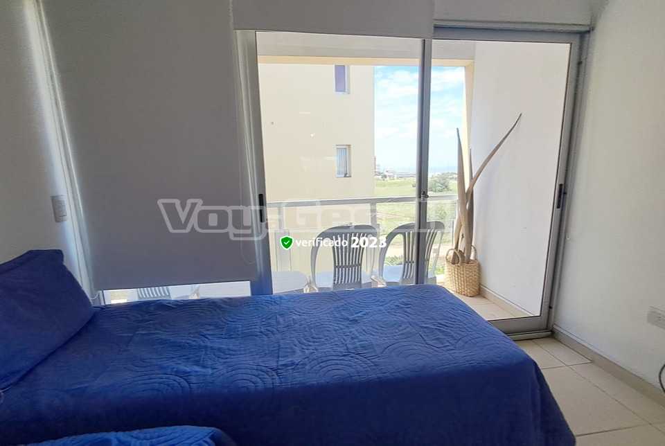 Alquilo Departamento Amewil 5 en Villa Gesell zona Centro Comercial a 50 Mts de la Playa