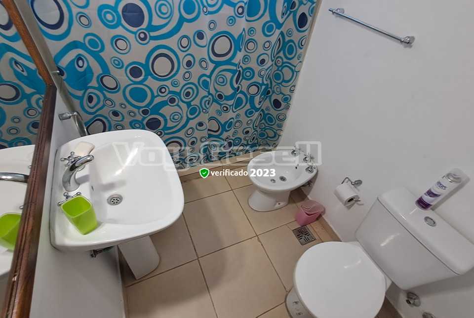 Alquilo Departamento Amewil 5 en Villa Gesell zona Centro Comercial a 50 Mts de la Playa