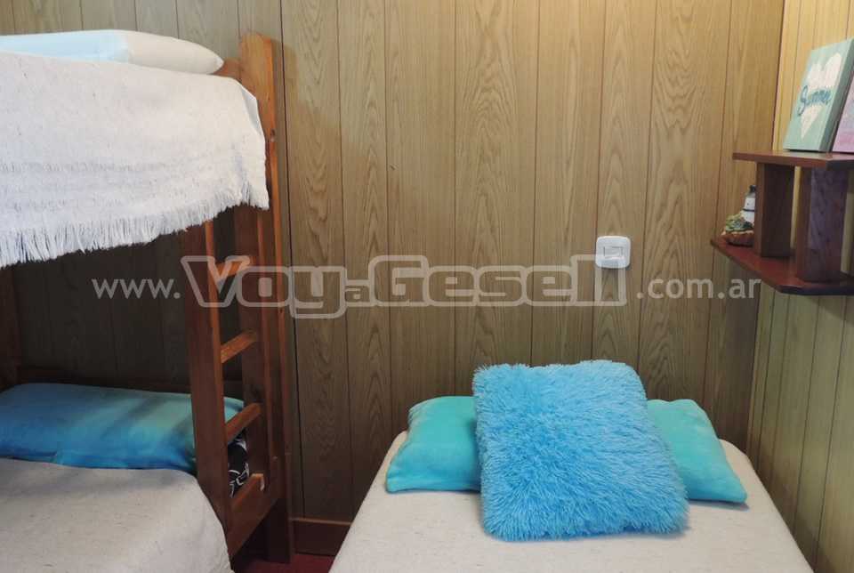 Alquilo Casa Anali en Villa Gesell zona Barrio Norte a 1400 mts de la Playa