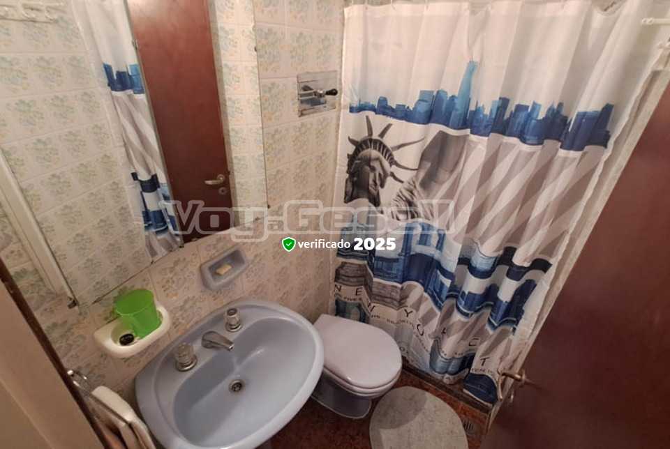 Alquilo Casa Anali en Villa Gesell zona Barrio Norte a 1400 mts de la Playa