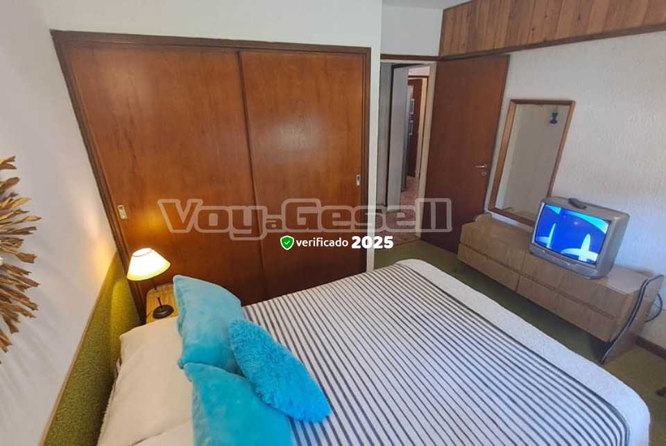 Alquilo Casa Anali en Villa Gesell zona Barrio Norte a 1400 mts de la Playa