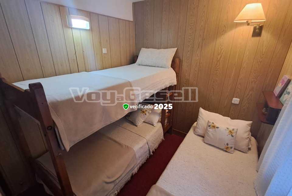 Alquilo Casa Anali en Villa Gesell zona Barrio Norte a 1400 mts de la Playa