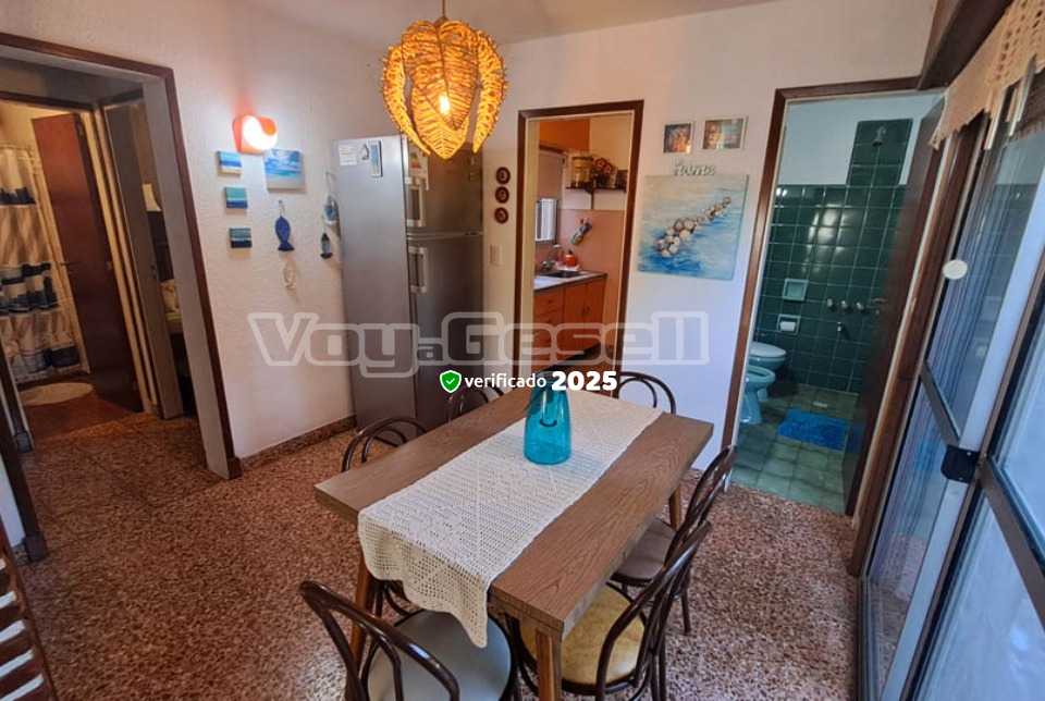 Alquilo Casa Anali en Villa Gesell zona Barrio Norte a 1400 mts de la Playa 