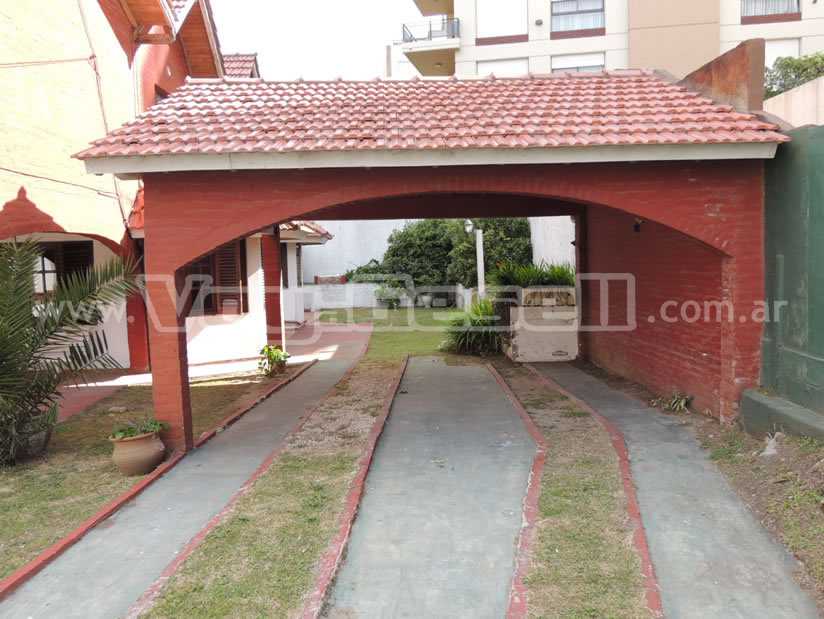 Alquilo Casa Angelica :: Nuevos Dueños en Villa Gesell zona Barrio Norte a 130 mts de la Playa