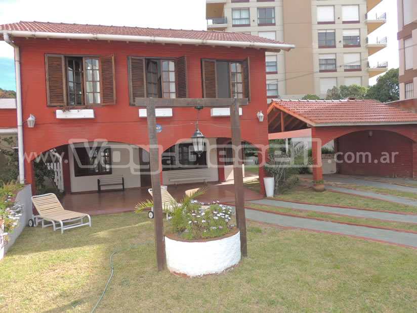 Alquilo Casa Angelica :: Nuevos Dueños en Villa Gesell zona Barrio Norte a 130 mts de la Playa 