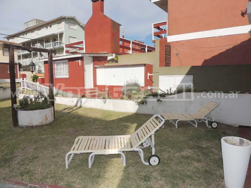 Alquilo Casa Angelica :: Nuevos Dueños en Villa Gesell zona Barrio Norte a 130 mts de la Playa