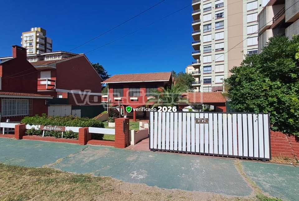 Alquilo Casa Angelica :: Nuevos Dueños en Villa Gesell zona Barrio Norte a 130 mts de la Playa 