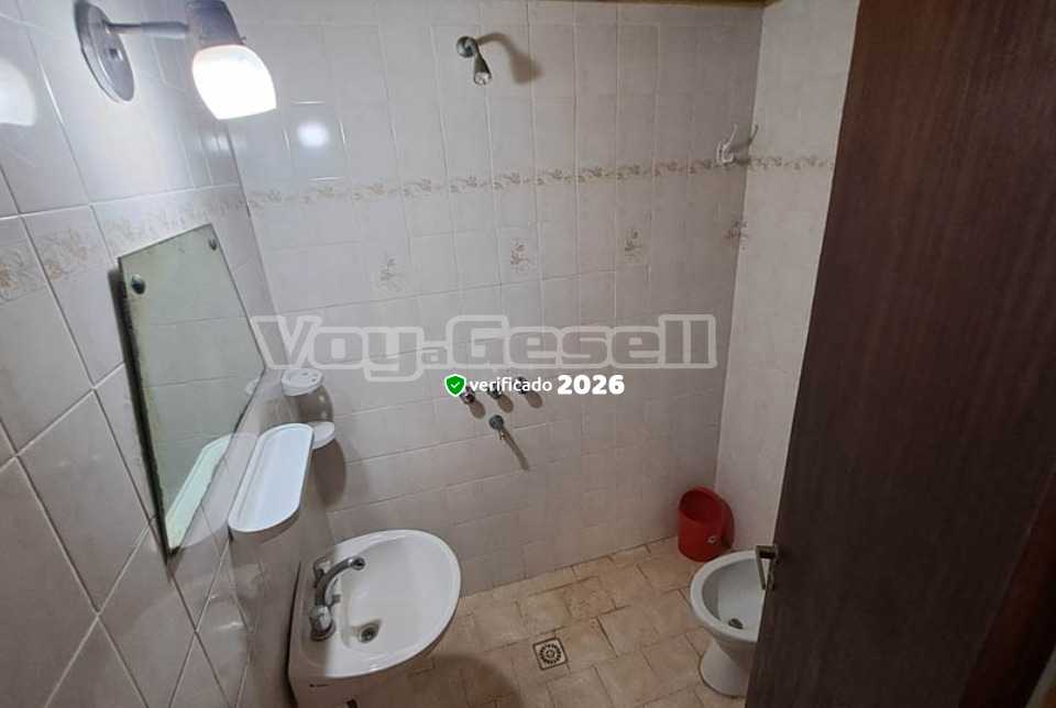 Alquilo Casa Angelica :: Nuevos Dueños en Villa Gesell zona Barrio Norte a 130 mts de la Playa