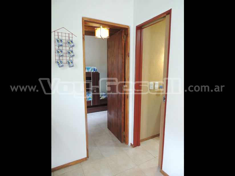 Alquilo Departamento Anto en Villa Gesell zona Centro a 700 mts de la Playa