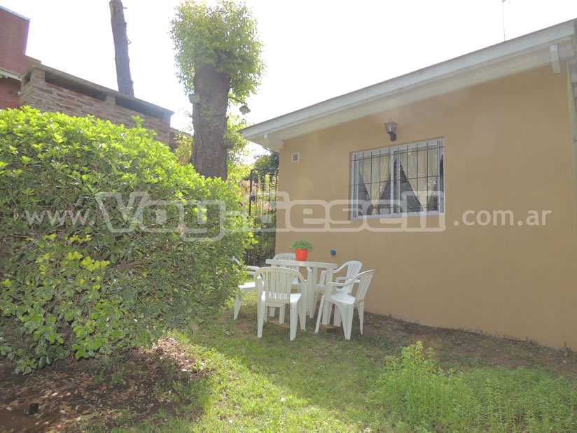 Alquilo Departamento Anto en Villa Gesell zona Centro a 700 mts de la Playa 