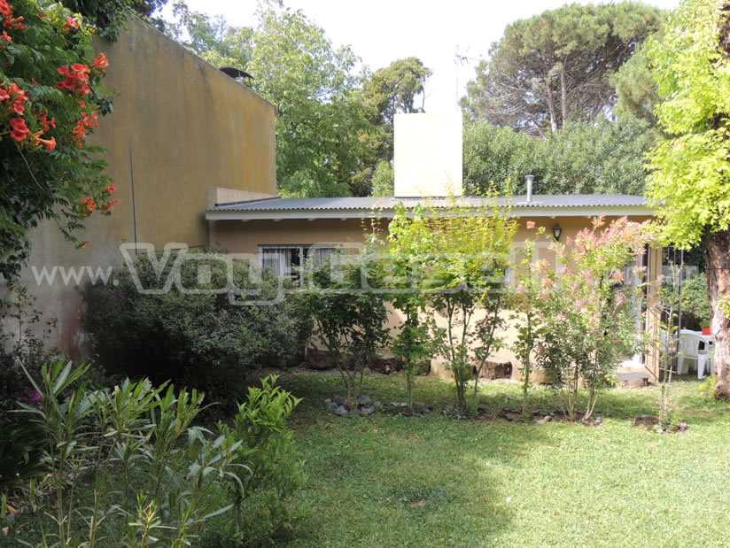 Alquilo Departamento Anto en Villa Gesell zona Centro a 700 mts de la Playa