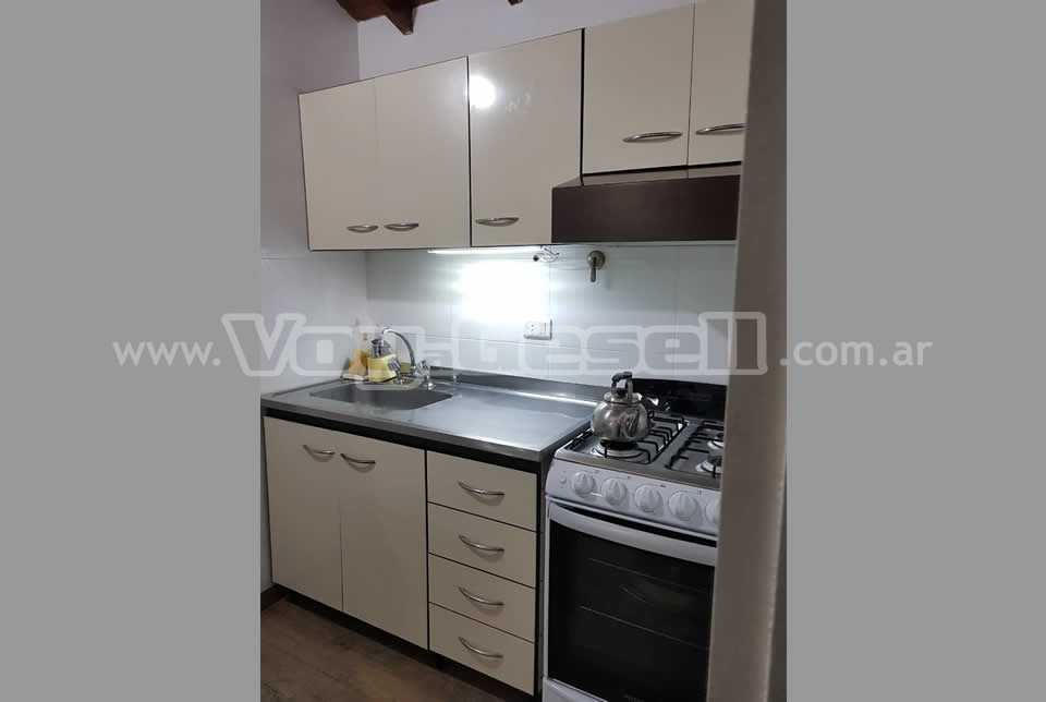 Alquilo Casa Anton en Villa Gesell zona Centro Comercial a 200 mts de la Playa