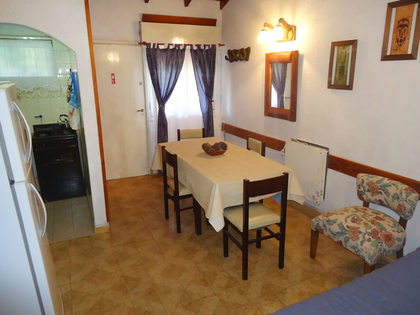 Alquilo Departamento Aranjuez 11 en Villa Gesell zona Centro Comercial a 300 Mts de la Playa 