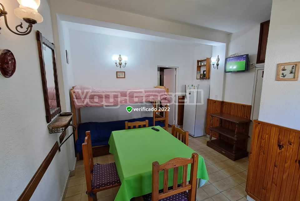 Alquilo Departamento Aranjuez 4 en Villa Gesell zona Centro Comercial a 400 Mts de la Playa 