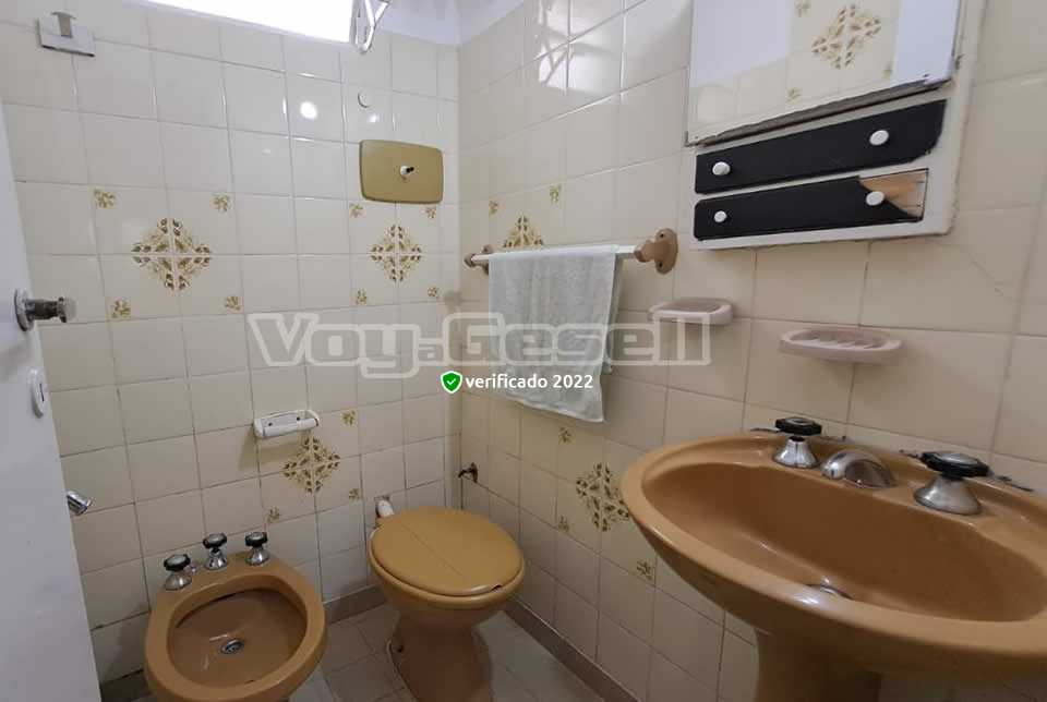 Alquilo Departamento Aranjuez 4 en Villa Gesell zona Centro Comercial a 400 Mts de la Playa