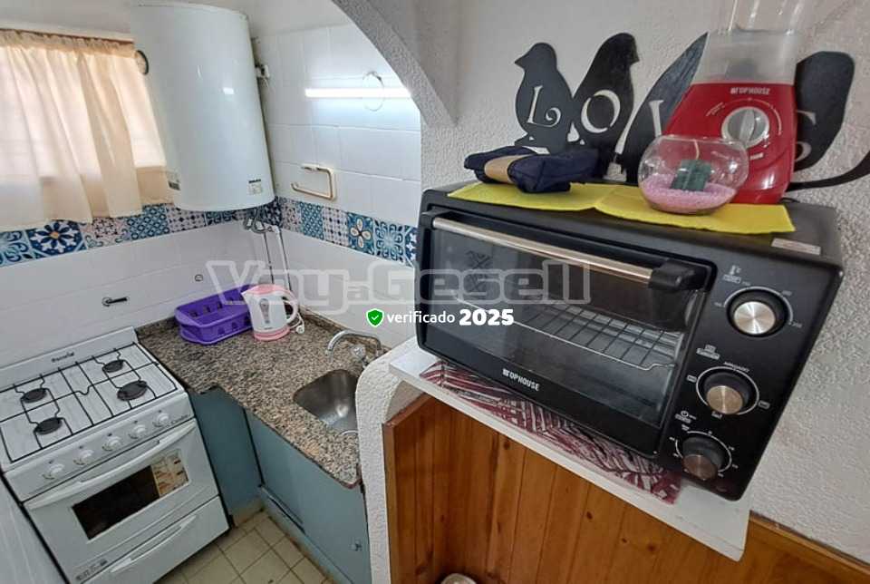 Alquilo Departamento Aranjuez depto 3 en Villa Gesell zona Centro a 450 Mts de la Playa 