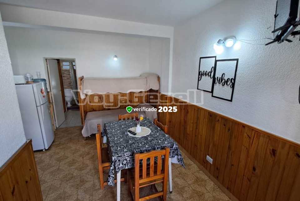 Alquilo Departamento Aranjuez depto 3 en Villa Gesell zona Centro a 450 Mts de la Playa 