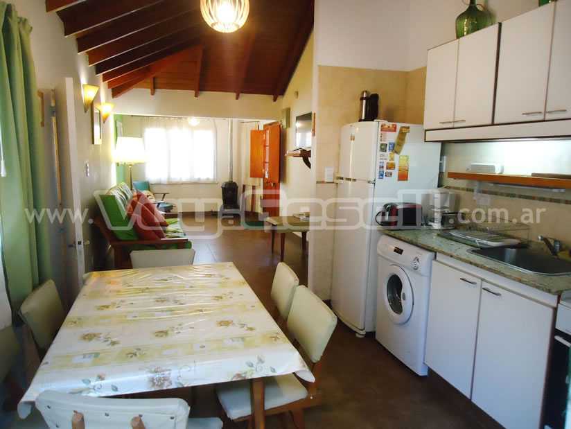 Alquilo Casa Edelia en Villa Gesell zona Barrio Norte a 300 Mts de la Playa