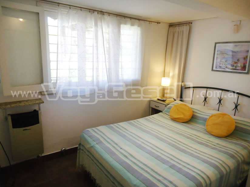 Alquilo Casa Edelia en Villa Gesell zona Barrio Norte a 300 Mts de la Playa