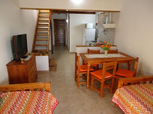 Alquilo Departamento Arlequin 3 y 109 2 Amb en Villa Gesell zona Centro Comercial a 300 Mts de la Playa 