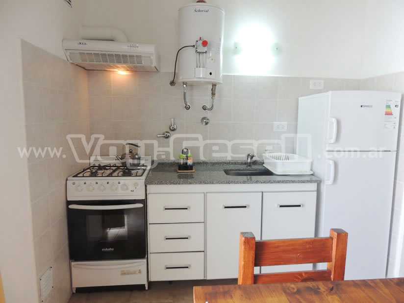 Alquilo Departamento Arlequin 3 y 109 1amb en Villa Gesell zona Centro Comercial a 300 mts de la Playa 