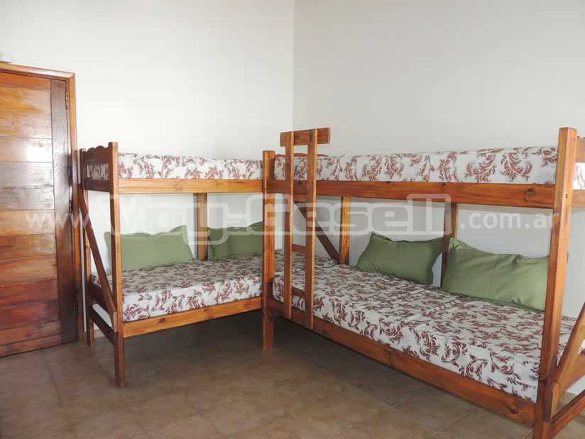 Alquilo Departamento Arlequin 3 y 109 1amb en Villa Gesell zona Centro Comercial a 300 mts de la Playa 