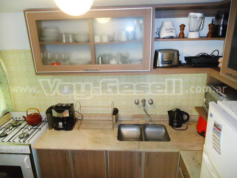 Alquilo Departamento Arpon I Depto 3 en Villa Gesell zona Sur a 10 Mts de la Playa 