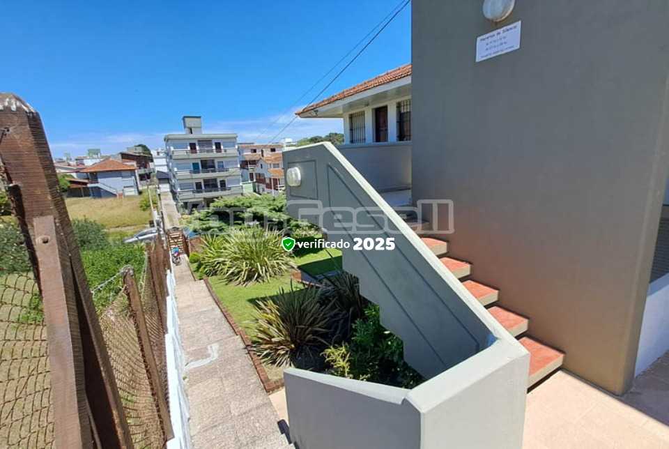 Alquilo Departamento Ayas depto 6 en Villa Gesell zona Sur a 160 Mts de la Playa 