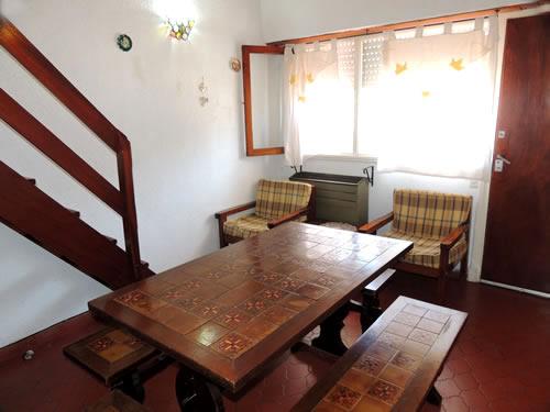 Alquilo Duplex Banco Blanco en Villa Gesell zona Centro a 100 Mts de la Playa 