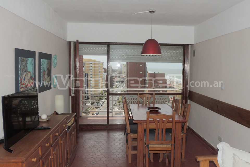 Alquilo Departamento Baron Playa 11A en Villa Gesell zona Centro Comercial a 50 mts de la Playa 