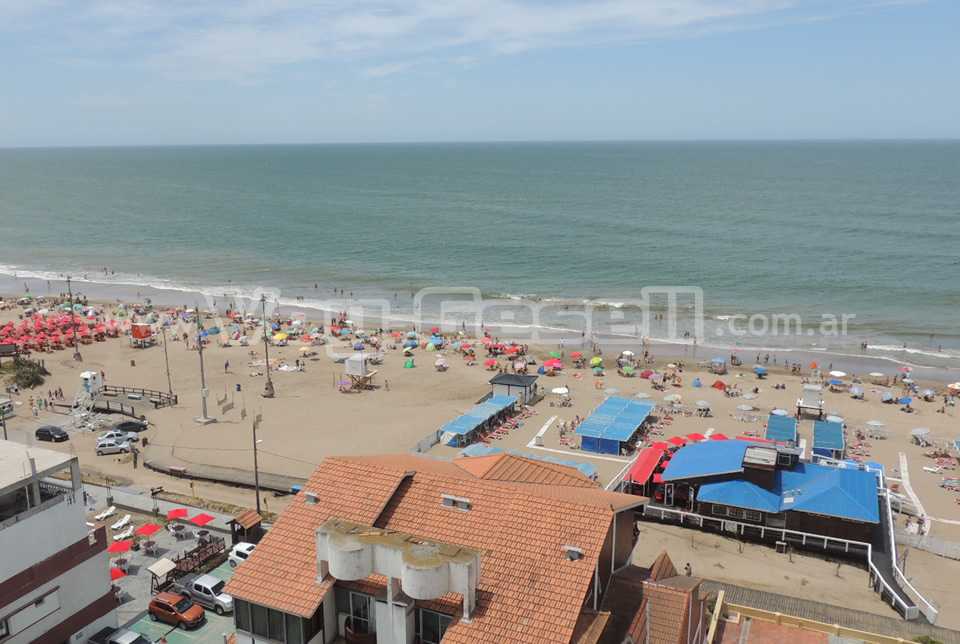 Alquilo Departamento Baron Playa 11A en Villa Gesell zona Centro Comercial a 50 mts de la Playa