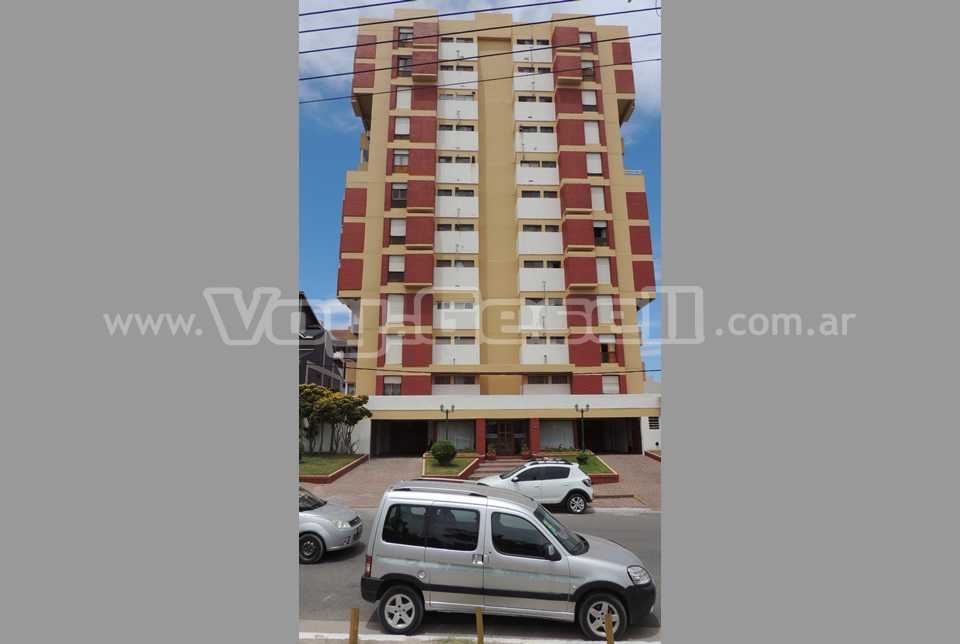 Alquilo Departamento Baron Playa 11A en Villa Gesell zona Centro Comercial a 50 mts de la Playa