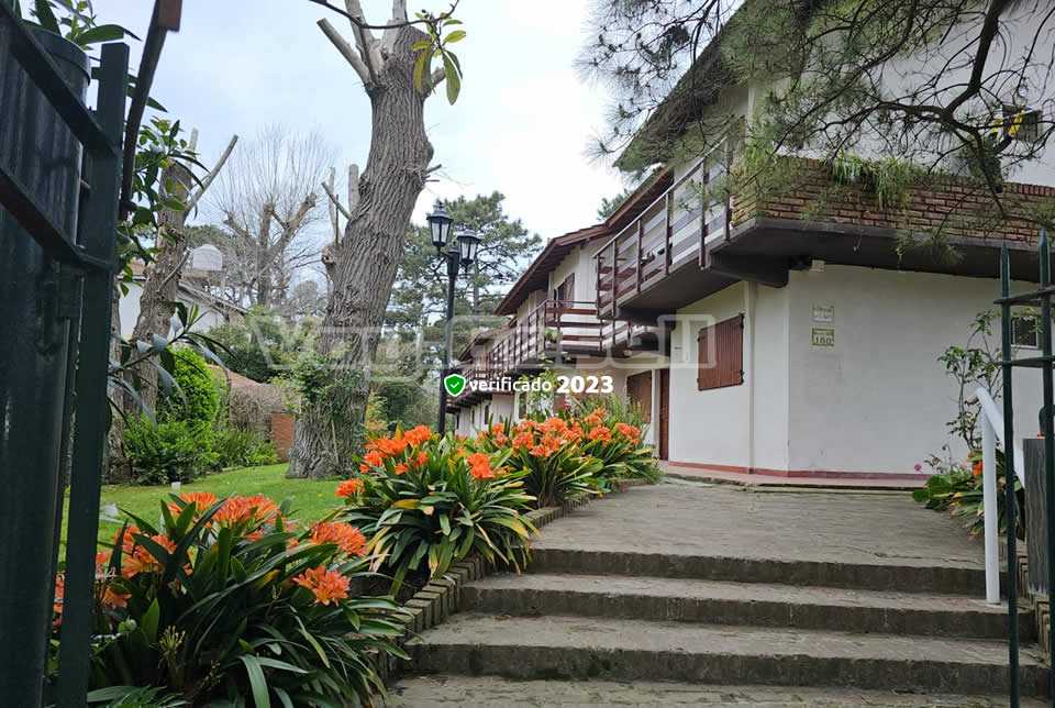 Barrio Norte 10: Departamento en Villa Gesell zona Barrio Norte