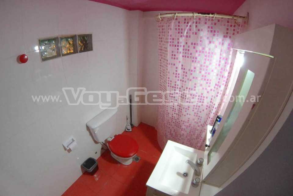 Alquilo Departamento Beach House Gesell en Villa Gesell zona Centro Comercial a 290 Mts de la Playa 