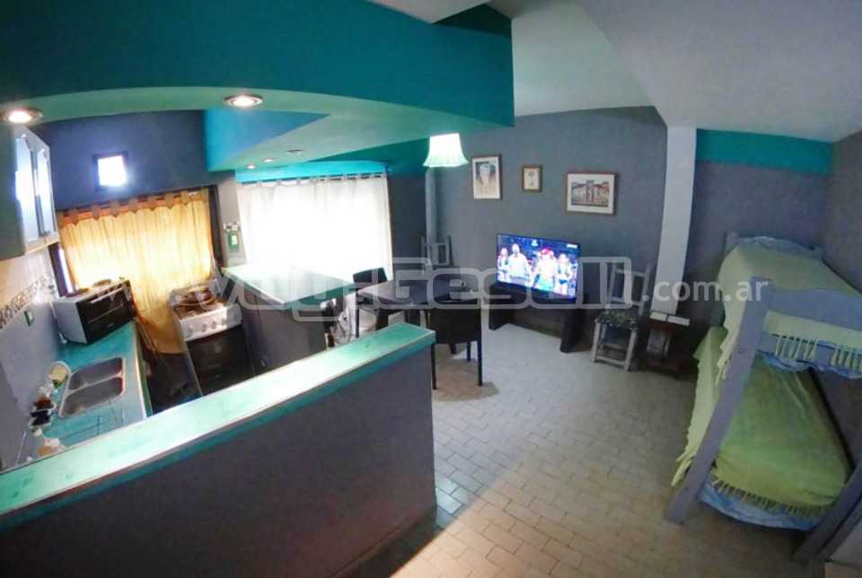 Beach House Gesell: Departamento en Villa Gesell zona Centro Comercial