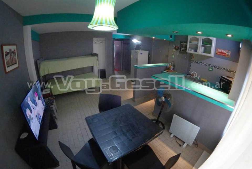 Alquilo Departamento Beach House Gesell en Villa Gesell zona Centro Comercial a 290 Mts de la Playa 