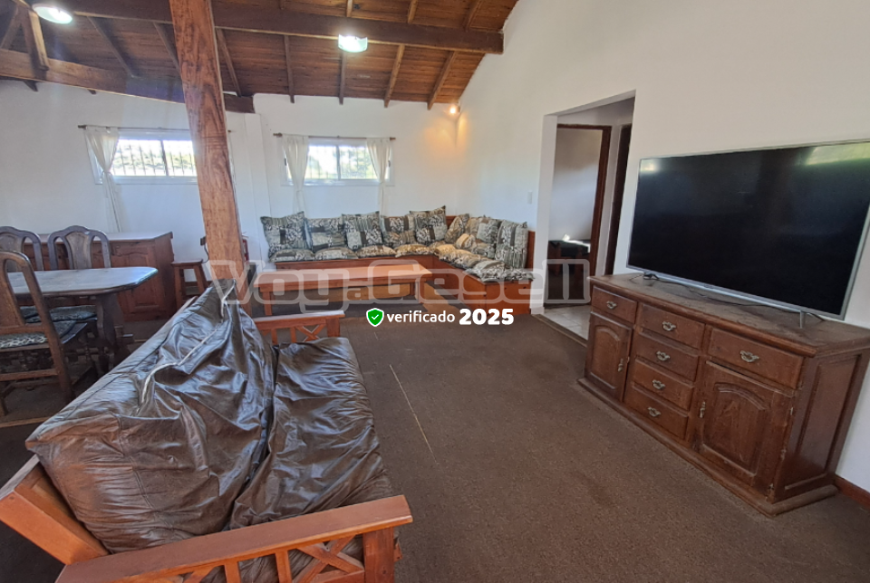 Alquilo Departamento Belen 2 en Villa Gesell zona Centro a 200 mts de la Playa 