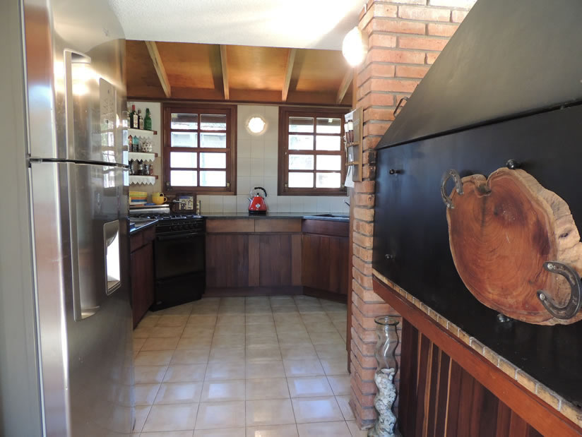 Alquilo Casa Bendita tu Luz en Villa Gesell zona Sur a 100 mts de la Playa
