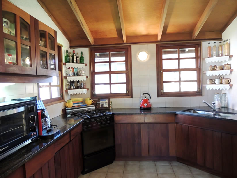 Alquilo Casa Bendita tu Luz en Villa Gesell zona Sur a 100 mts de la Playa