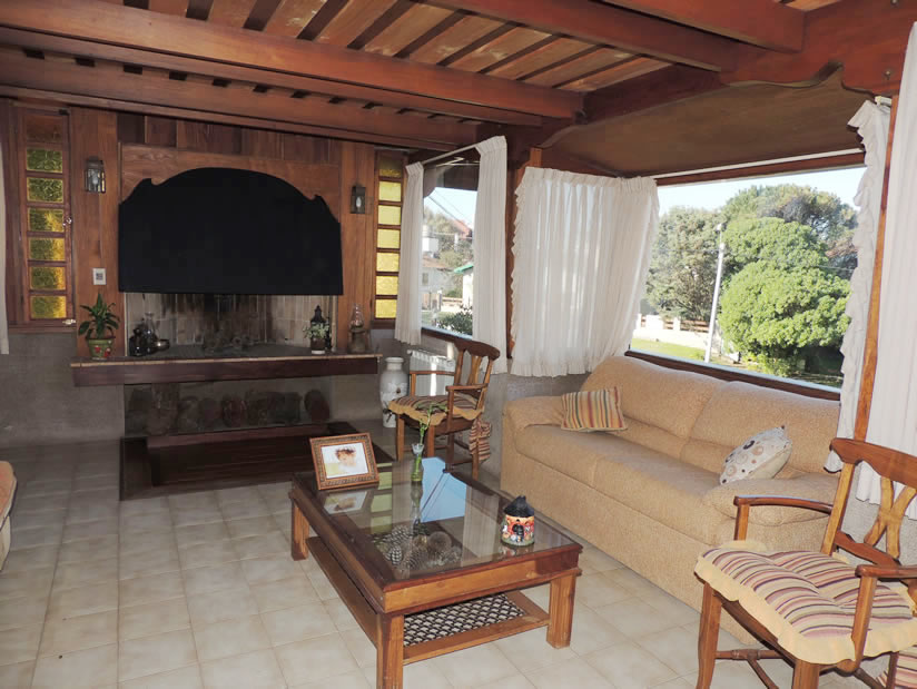 Alquilo Casa Bendita tu Luz en Villa Gesell zona Sur a 100 mts de la Playa