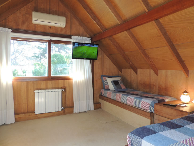 Alquilo Casa Bendita tu Luz en Villa Gesell zona Sur a 100 mts de la Playa