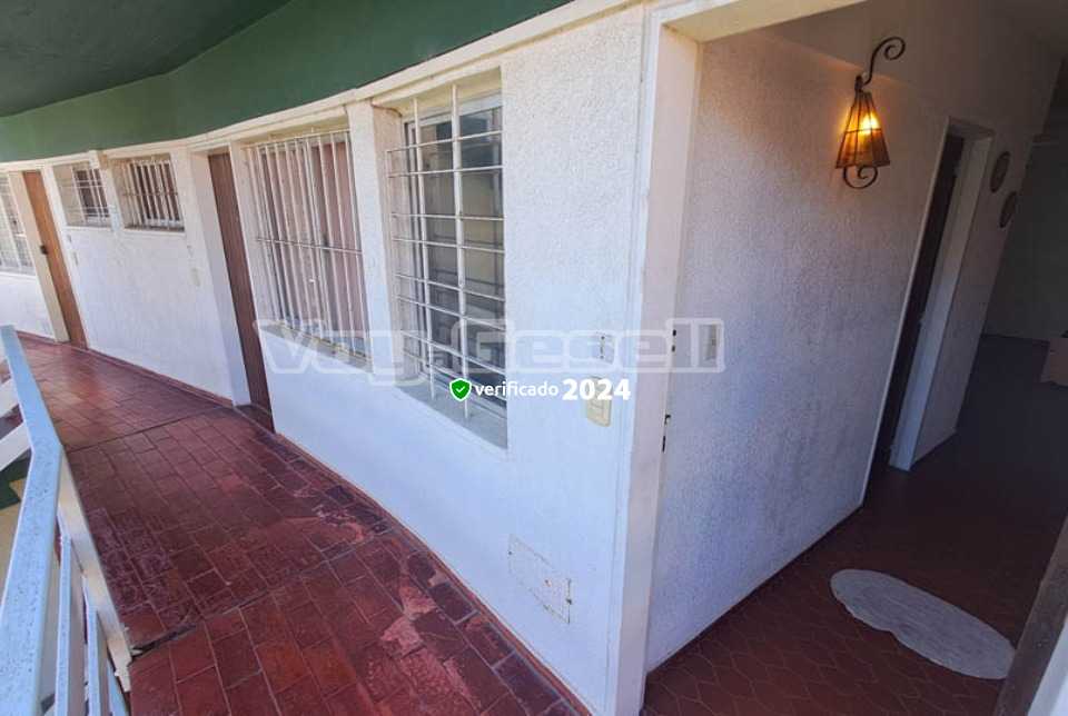 Alquilo Departamento Betamar 2A en Villa Gesell zona Centro a 200 Mts de la Playa 