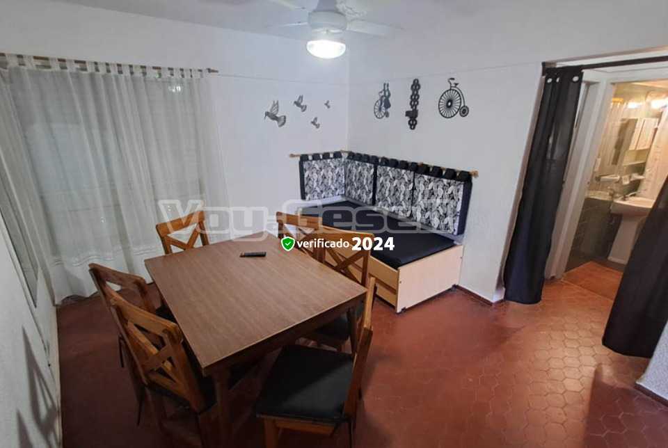 Alquilo Departamento Betamar 2A en Villa Gesell zona Centro a 200 Mts de la Playa 