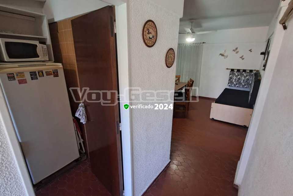 Alquilo Departamento Betamar 2A en Villa Gesell zona Centro a 200 Mts de la Playa 